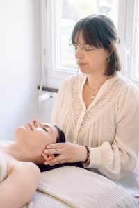 Soin énergétique tête Lahochi